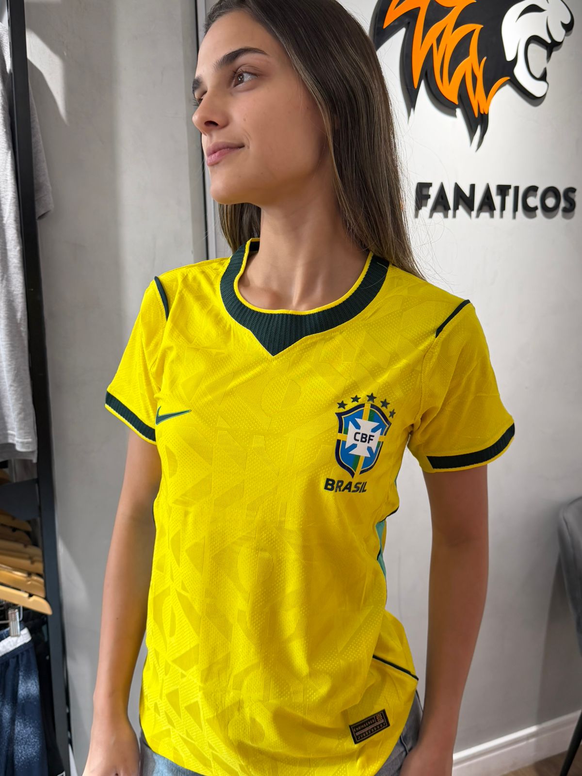 Brasil 2026 — Home · Feminina · Jogador — Amarela