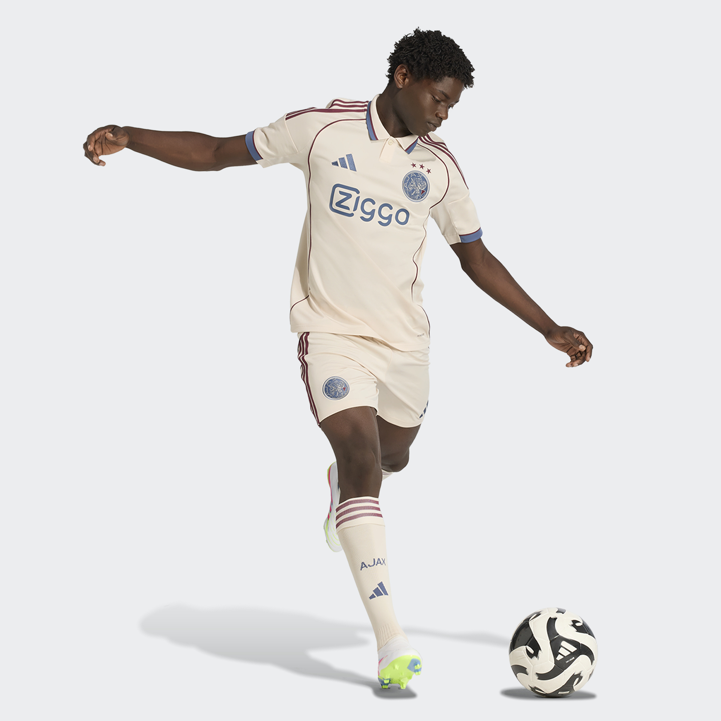 Ajax 25/26 — Away · Torcedor — Bege — foto 5