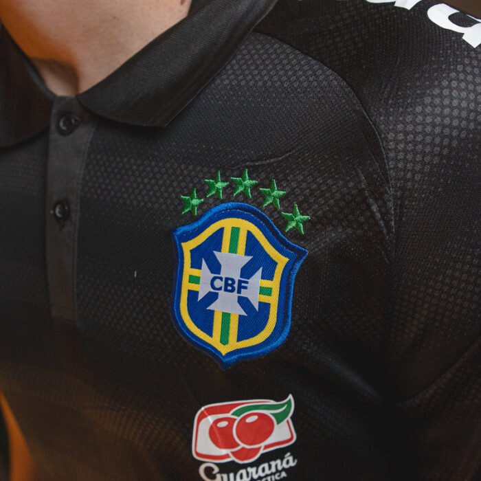 Camisa Pré-Jogo Itaú Brasil 2026 - Gola Polo - Grafite — foto 6